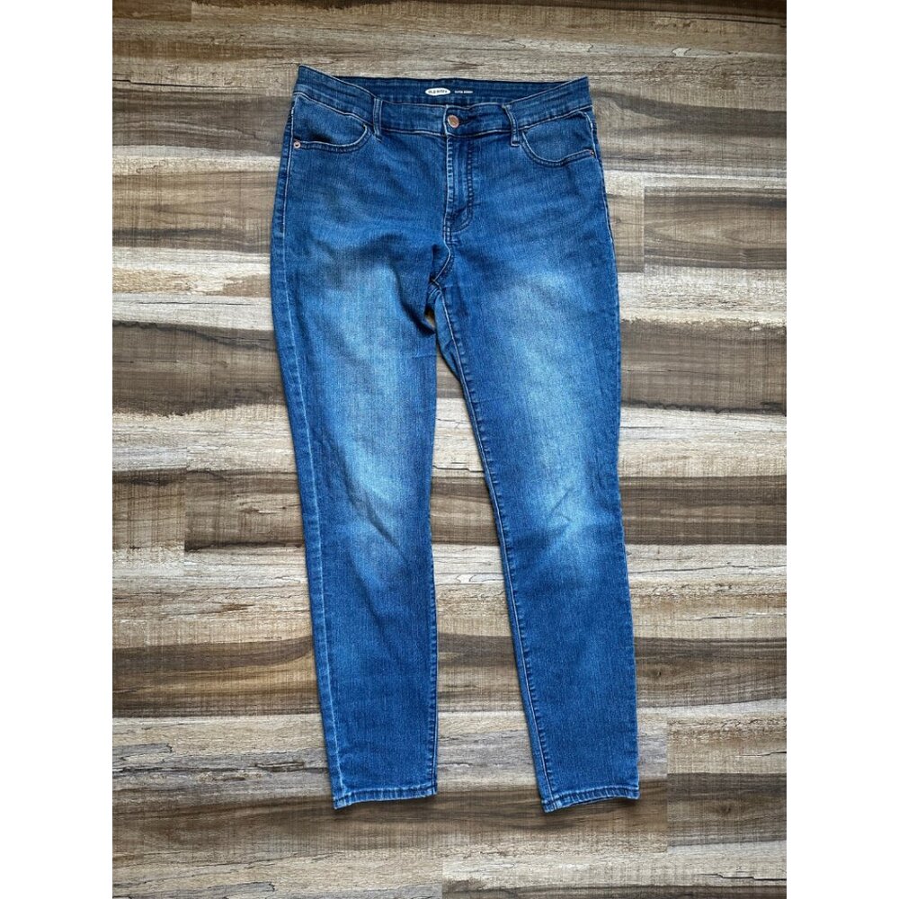 Old Navy super skinny dark wash jeans, size 10